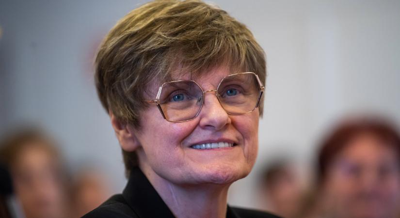 Karikó Katalin részvételével nyitották meg a magyar tudomány kiemelkedő alakjait bemutató tárlatot