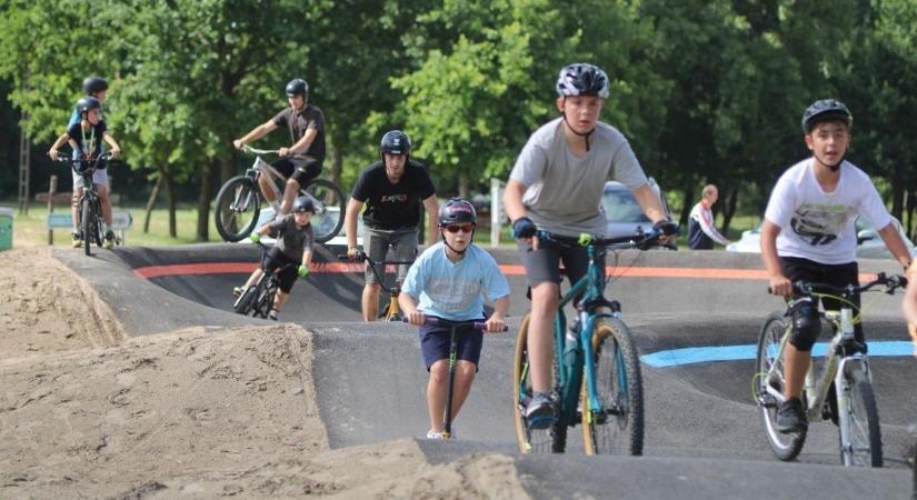 A fiatalok nagy örömére új szabadidős létesítmény épül a szabolcsi településen
