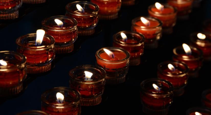 Sokkoló bombamerénylet a választás előtt: 19 ember meghalt