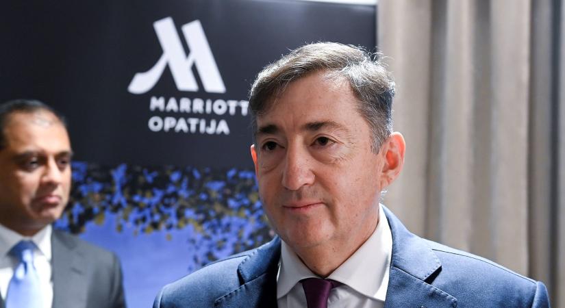 Kipakolják a NER-es cégeket, ezermilliárdok tűnnek el a számlákról