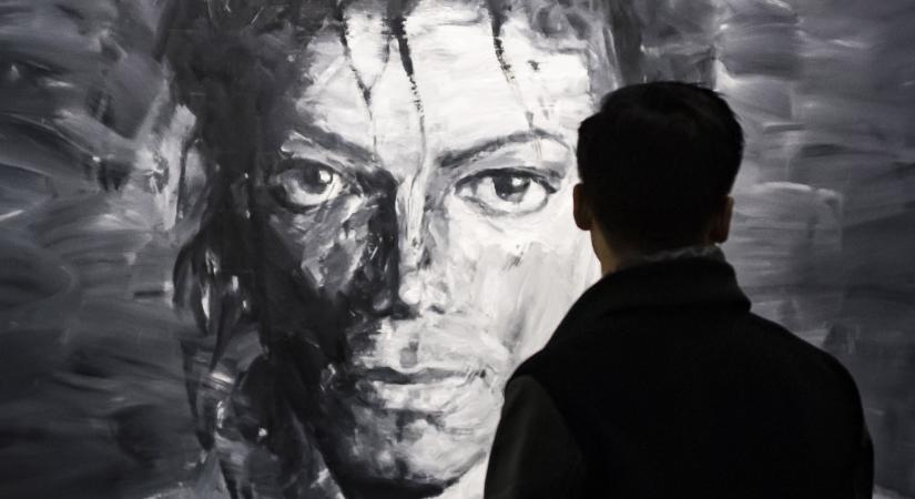 Rekordot rekordra halmoz Michael Jackson