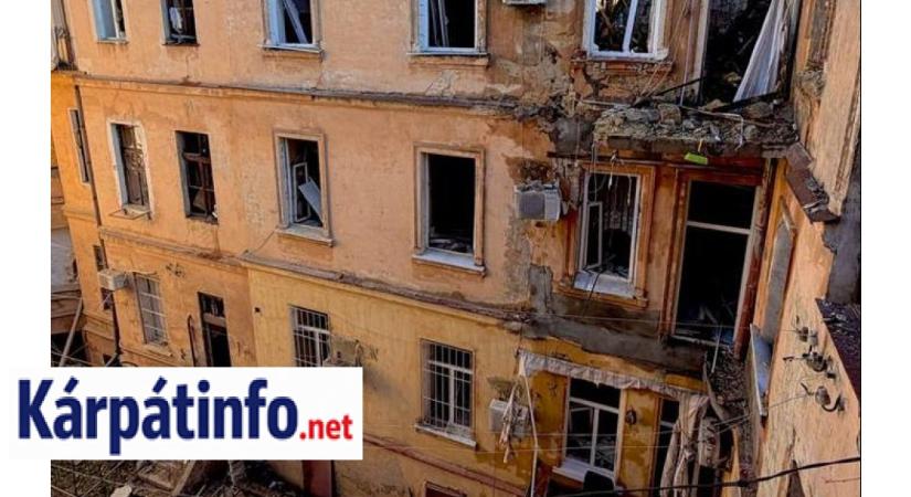 Orosz támadás Odessza ellen: 13 sérült, hajót és kikötőt is találat ért