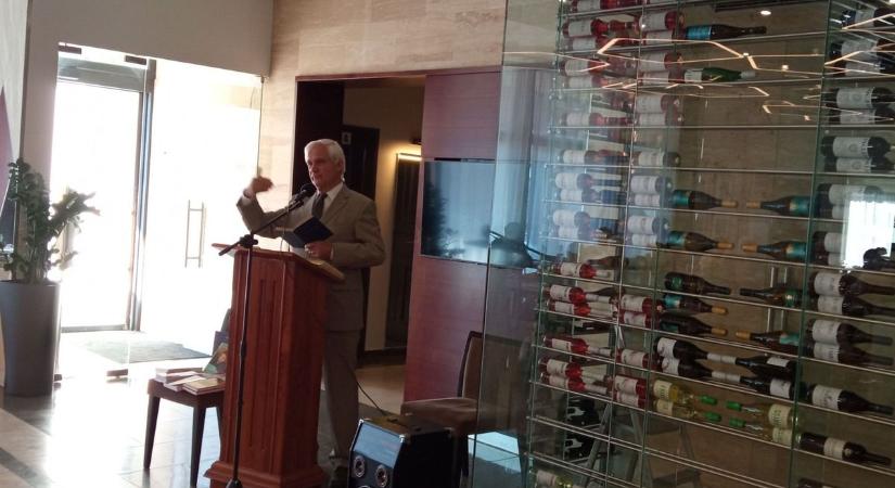 Gondolatébresztő est Berzsenyi Dániel költészetéről a Rímes Kávéban