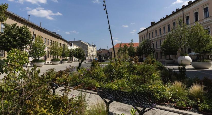 Bezárt a népszerű belvárosi étterem Debrecenben! Már azt is tudni, mi nyílik helyette