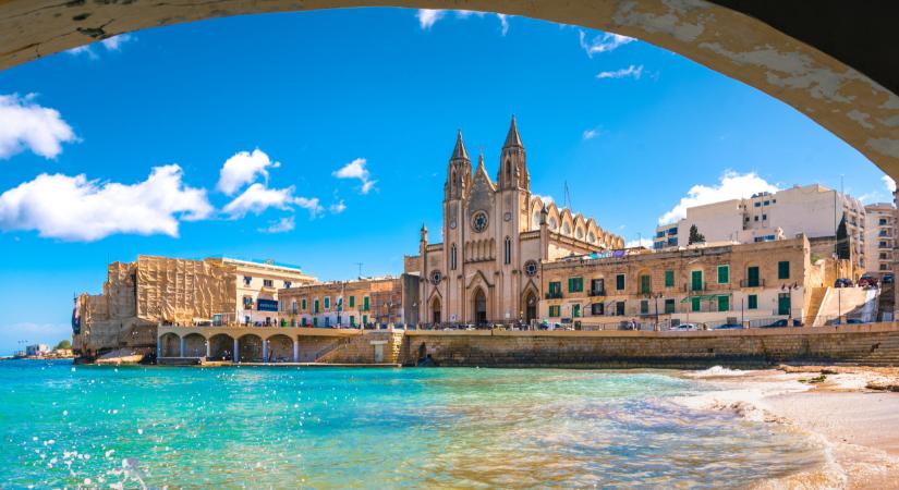 Vége az olcsó nyaralásoknak: radikális tiltást vezet be a magyarok kedvenc szigetországa