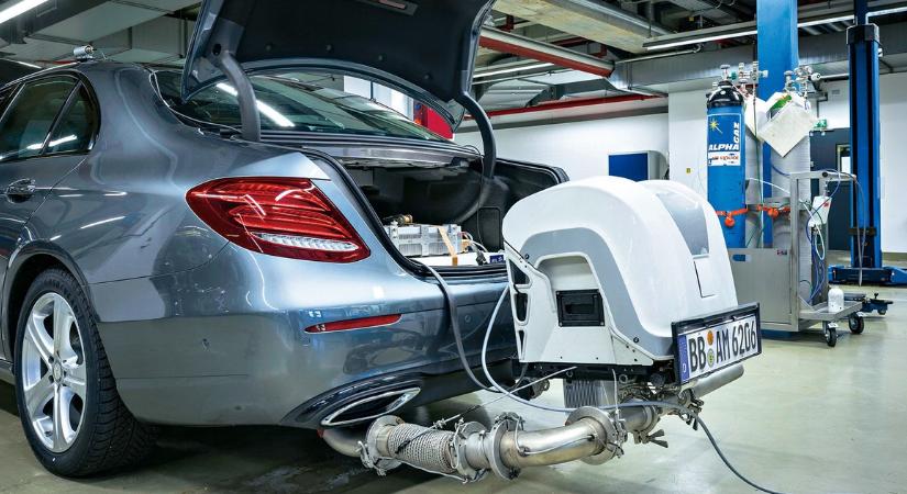 Itt a hetedik csapás az autósoknak – brutális szigorítás jön az EU-ban, így változtatja meg a kocsikat és az árakat