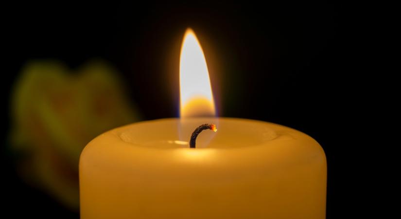 Feketébe borult az ország: meghalt Földes Imre