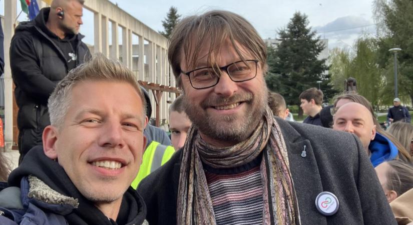 Az első erdélyi Tisza-sziget szervezője új pártot alapított a romániai magyaroknak