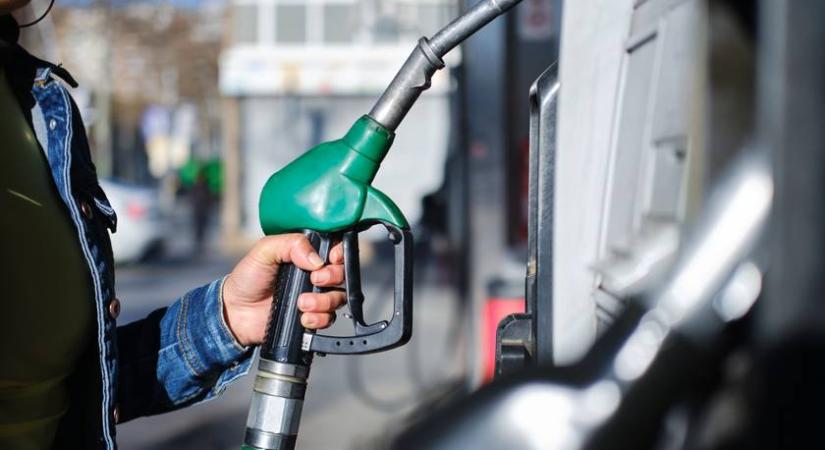 Ennyivel emelkedik kedden a benzin és a gázolaj piaci ára