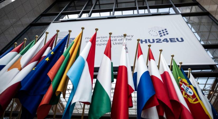 Újabb egy évvel meghosszabbította a mianmari szankciók hatályát az EU