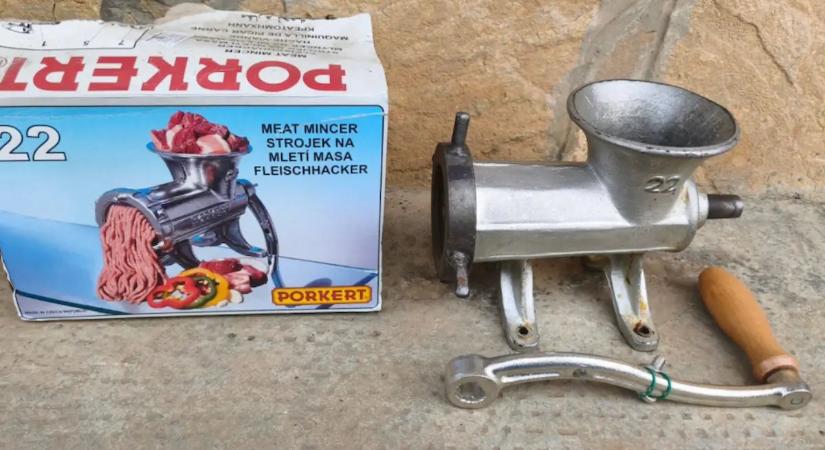 Akinek van otthon régi kézi mák, vagy húsdarálója, igazi kincset őriz a konyhában. A gyűjtők ezt a konkrét öntöttvas modellt keresik