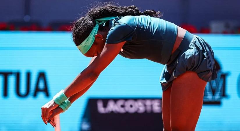 Elhányta magát a világ egyik legjobb teniszezője, majd jött a váratlan fordulat