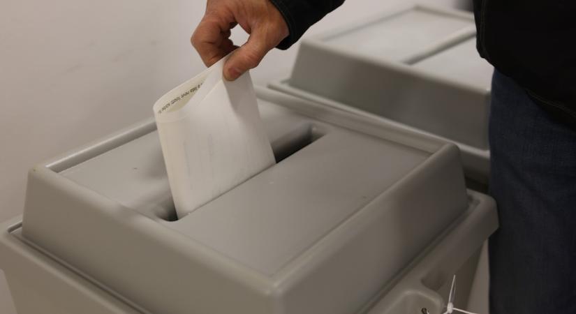 Idős szavazókat vizsgáltak a kutatók, meglepő eredményre jutottak