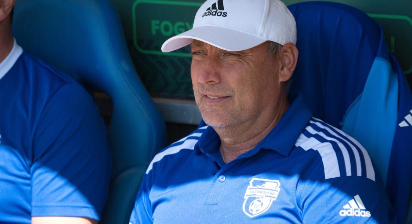 Az éremesélyes klub edzője szerint bizonytalanság van a magyar futballban