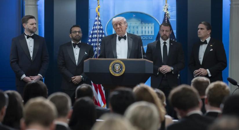 Megerősített védelem mellett fogadja Trump a brit uralkodópárt az amerikai államlátogatáson