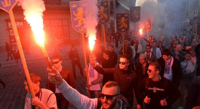 A mindig finnyás brüsszelitáknak nem csípi a szemét az ukrán neonácik kultuszépítése