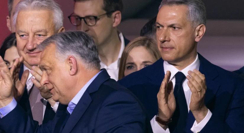 Lázár János beül a parlamentbe, egy évre vállalja a feladatot