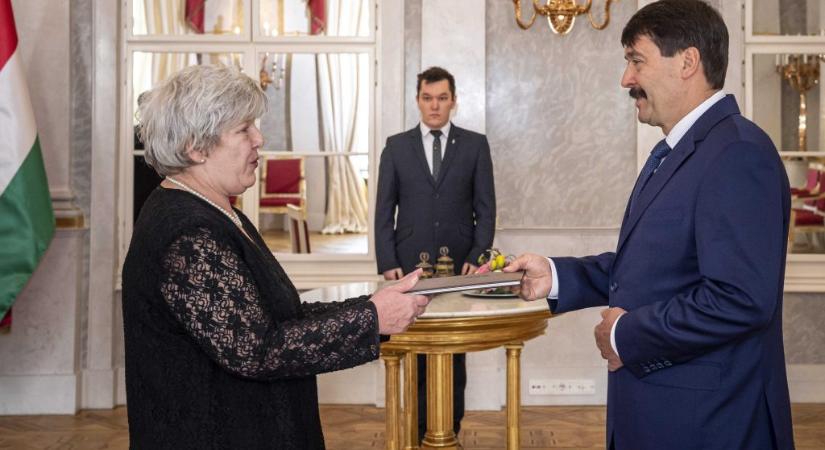 Megszólalt Magyar Péter édesanyja, közölte, miért jelentette fel Deutsch Tamást