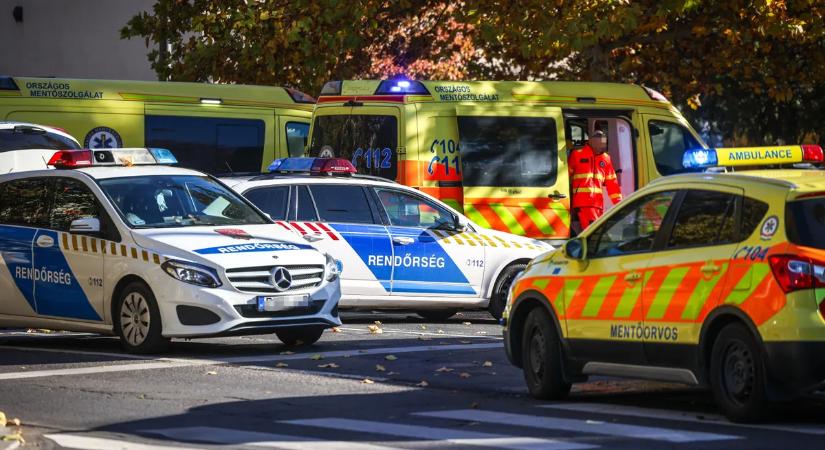 Munka után, a buszmegállóban vesztette eszméletét egy férfi - kollégái küzdöttek az életéért