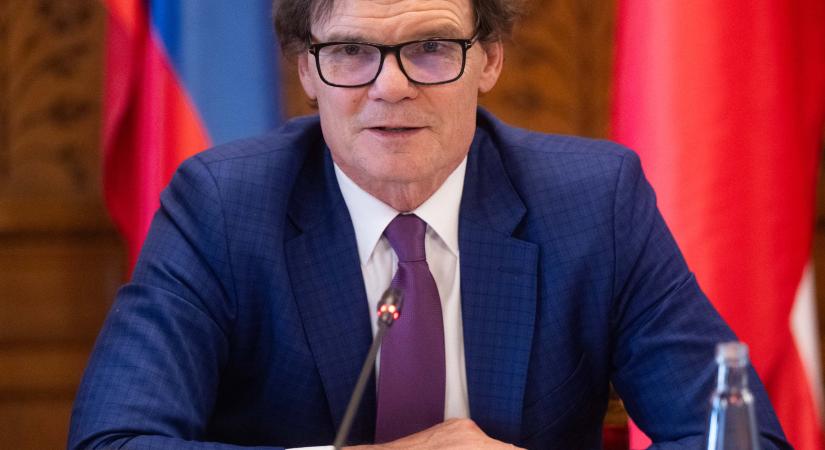 Újabb fideszes jelezte: nem veszi fel a mandátumát