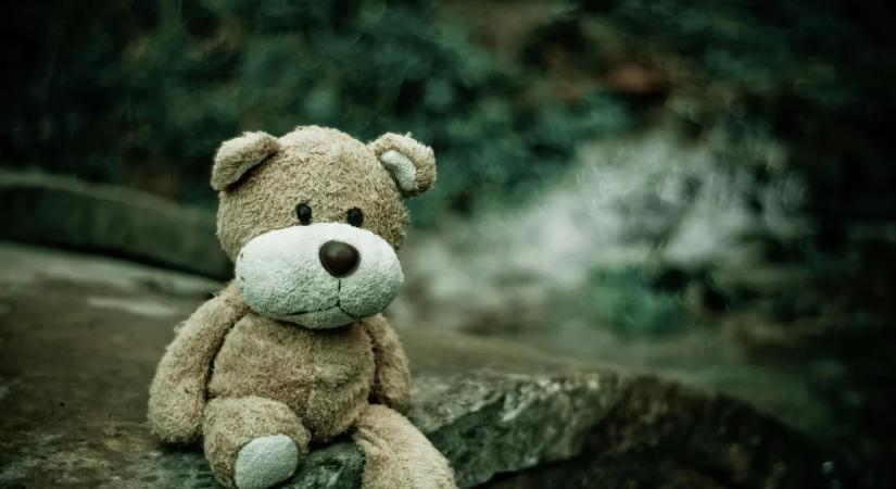 Pécsi horroranya: össze-vissza verte a 3 éves kisfiát, majd úgy földhöz csapta, hogy a gyerek azonnal meghalt