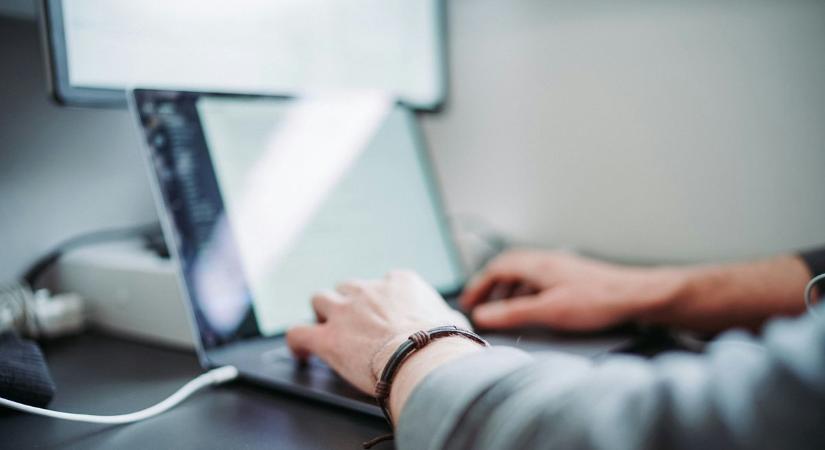 Jooble: Álláskeresés folyamatában vagy? Így számold ki a munkabéred