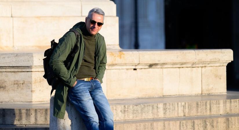 Lázár János elárulta, mennyi időre ül be a Parlamentbe