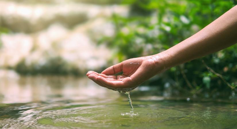 Napi horoszkóp 2026. április 28: a Mérleg Hold békét hoz, de a Neptunusz zavart kelthet
