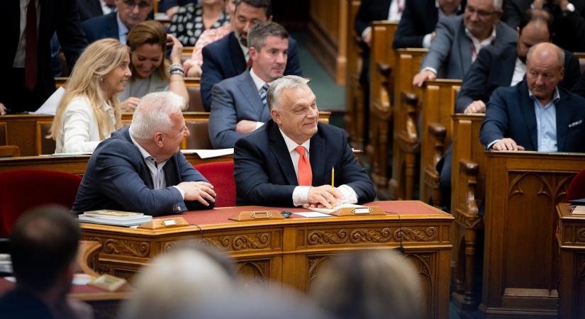Eldőlt, kiket ültet be maga helyett a parlamentbe Orbán Viktor