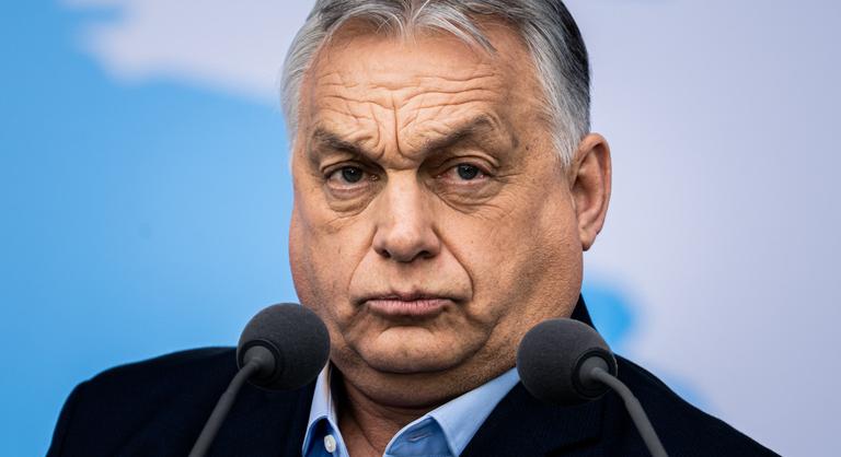 Orbán Viktor kivár, közben sorra adják vissza mandátumukat a Fidesz vezetői