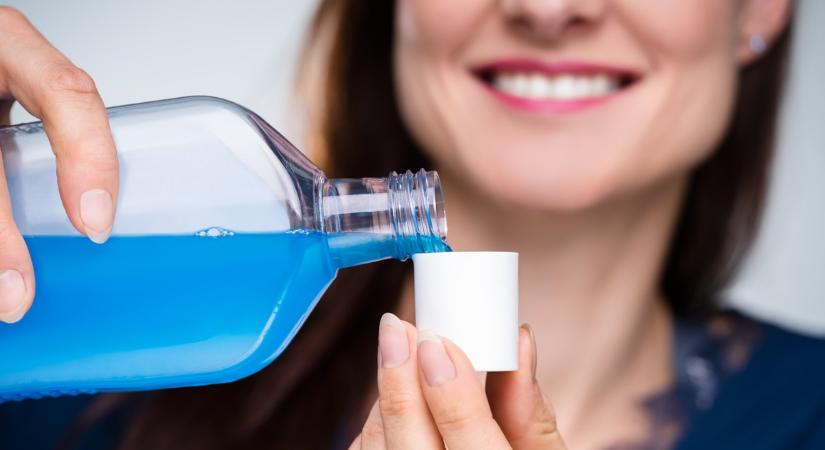 A kardiológus figyelmeztet: bizonyos szájvizek drasztikusan megemelik a vérnyomást