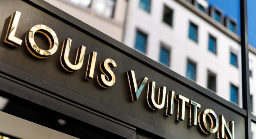 Louis Vuitton-hotelt nyitott Londonban a divatház: így lehet belépni a különleges térbe