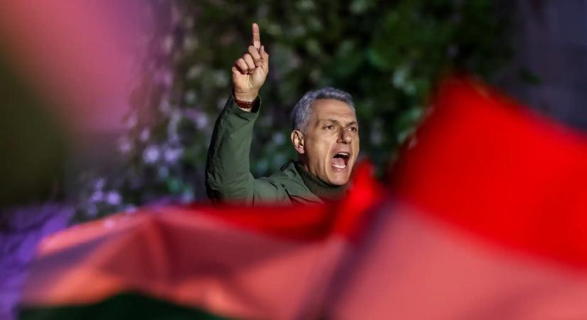 Lázár János is beül a parlamentbe, a távozók közé csatlakozik Kövér László és Rogán Antal