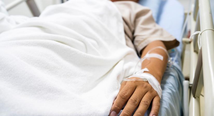 Megműtötték az RTL sztárját, a kórházból jelentkezett be