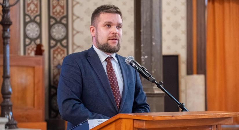 Pintér Bence visszakapja adatbetekintési jogát a győri önkormányzati cégek átvilágítása idejére