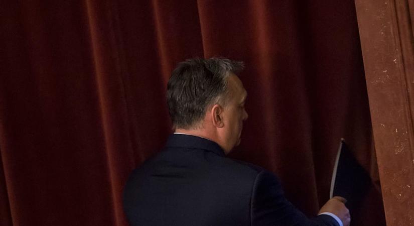 Az 1-es számú Fidesz-párttagkönyv tulajdonosát és a legidősebb képviselőt is kivette az új Országgyűlésből Orbán