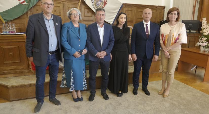 Bizalom és felelősség Göröghné Bocskai Éva kézben