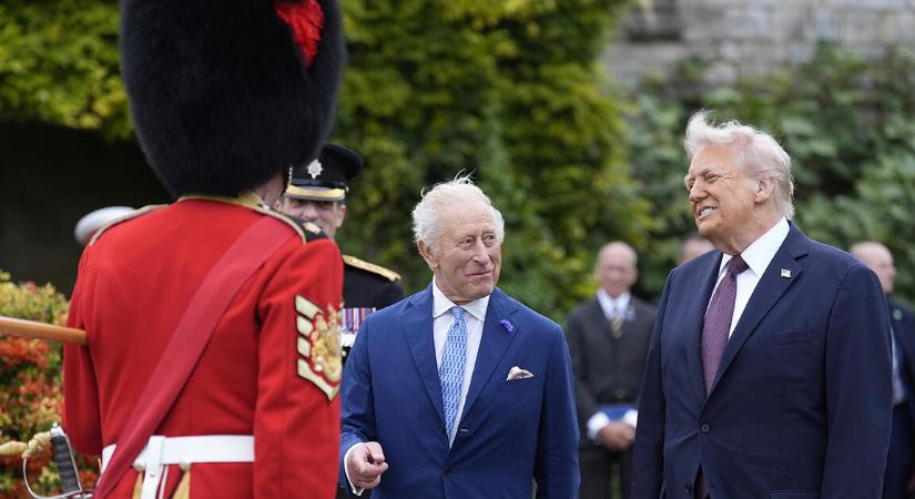 Évtizedek óta nem látott vendéget fogad Trump