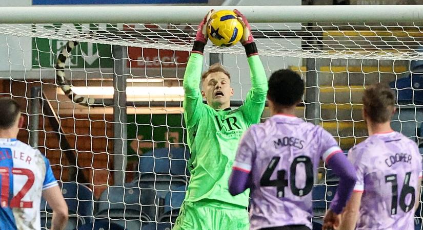 BL-csapat érdeklődését is felkelthette a magyar válogatott kapus