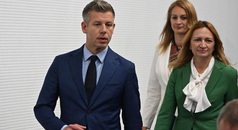 Tiltakozik a Tisza tervezett luxizása ellen a Mi Hazánk!