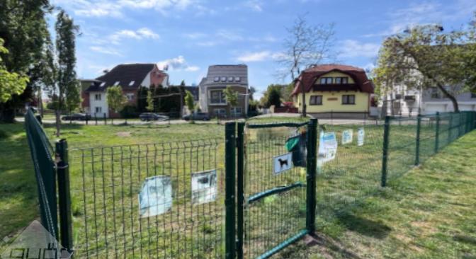 Elkészült a kibővített kutyafuttató a Dankó Pista téren