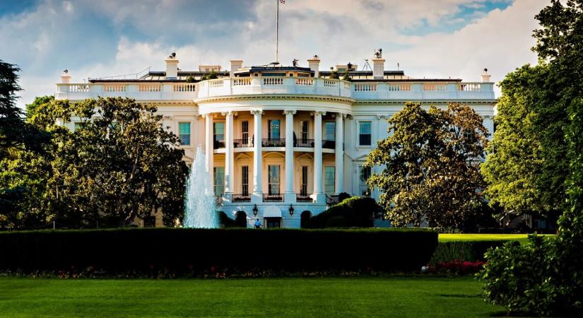 Így jutott be a Fehér Ház merénylője – egyre furcsább az ügy