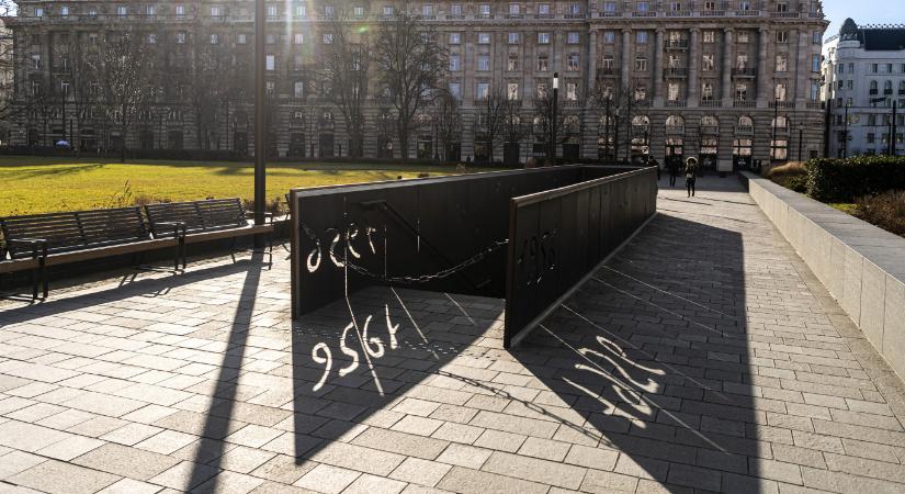 A Mi Hazánk tiltakozik amiatt, hogy a tiszás képviselők a Fehér Ház helyett a Szabad György Irodaházba költöznének