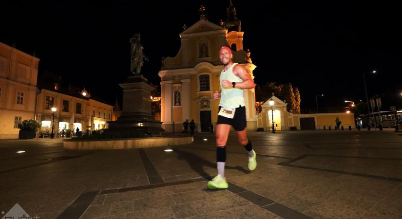 Bemutatták az idei BÜCHL Éjszakai Futás befutóérmét