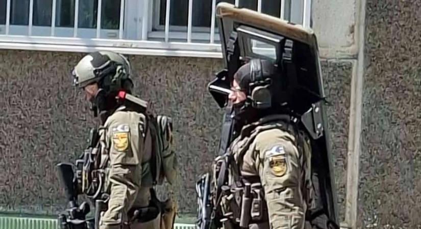 Videón a kelenföldi túszdráma - megrázó felvételek