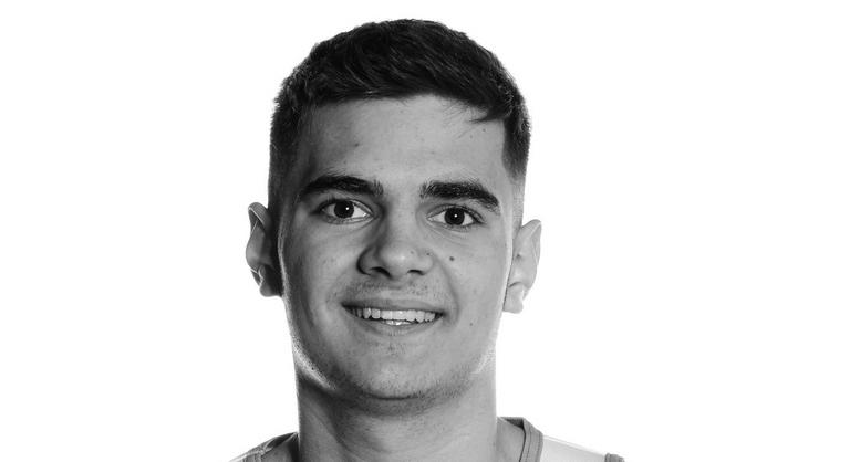 Meghalt a fiatal pécsi kosaras, csatornába borult bele az autójával Fonyódnál