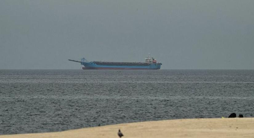 Az Egyesült Államok drónokkal és helikopterekkel készül újranyitni a Hormuzi-szorost – hónapokig tarthat az aknamentesítés