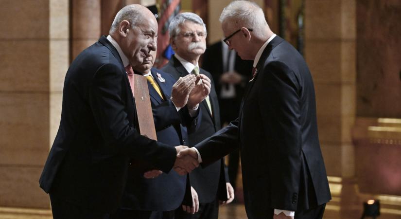 Kéz kezet mos, avagy a Sulyok-Trócsányi tandem