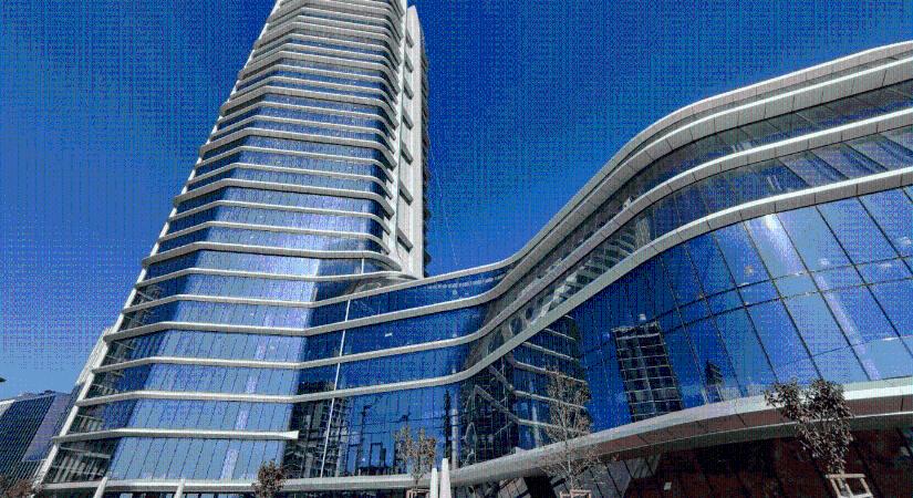 200 milliárdos túlárazással vett irodaházakat az állam Tiborcz István üzlettársától