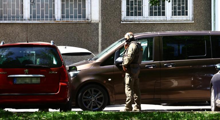 Videón a kelenföldi túszdráma, így fogta el a TEK a barátnőjét fogva tartó férfit